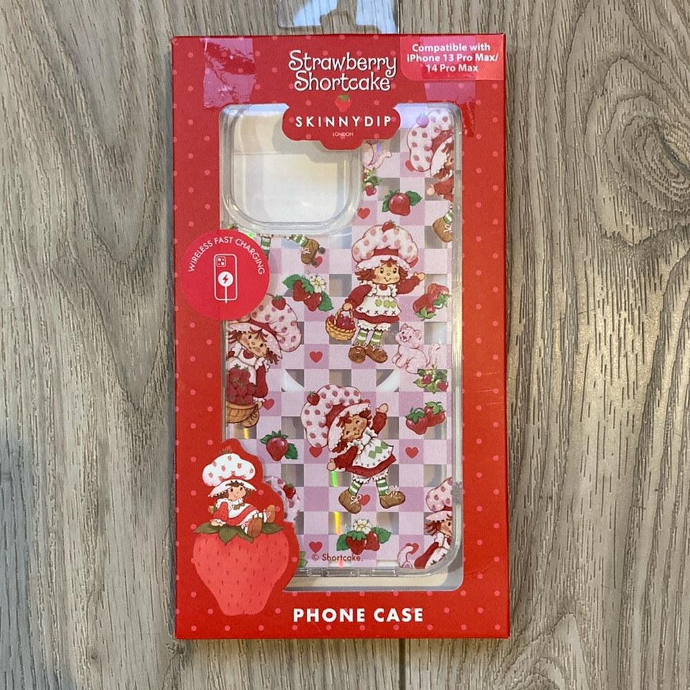 iPhone Phone Case 13 Pro Max 14 Pro Max Mag Safe Strawberry Shortcake CUTE! NWT